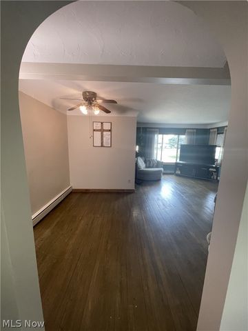 10101 Biddulph Road, Brooklyn, OH 44144