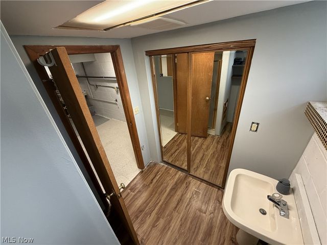10101 Biddulph Road, Brooklyn, OH 44144