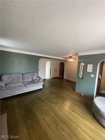 10101 Biddulph Road, Brooklyn, OH 44144