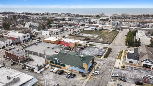 100 N Eagle Street, New Buffalo City, MI 49117