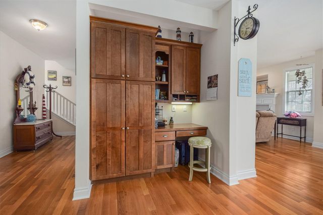 100 N Eagle Street, New Buffalo City, MI 49117