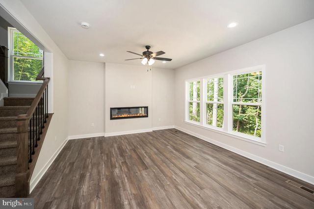 4 MACGREGOR RIDGE RD, Stafford, VA 22554