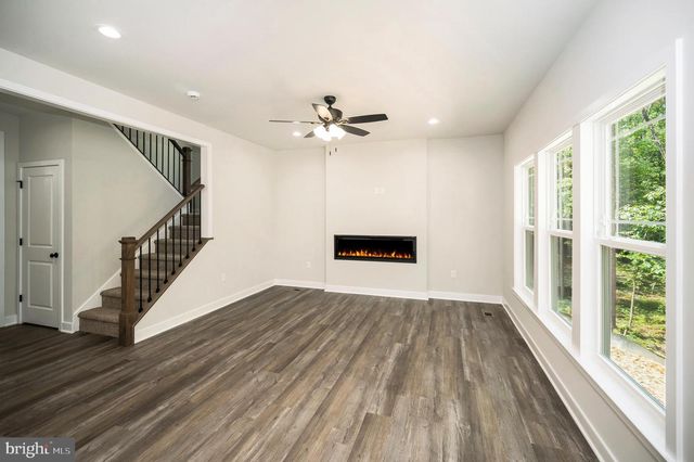 4 MACGREGOR RIDGE RD, Stafford, VA 22554
