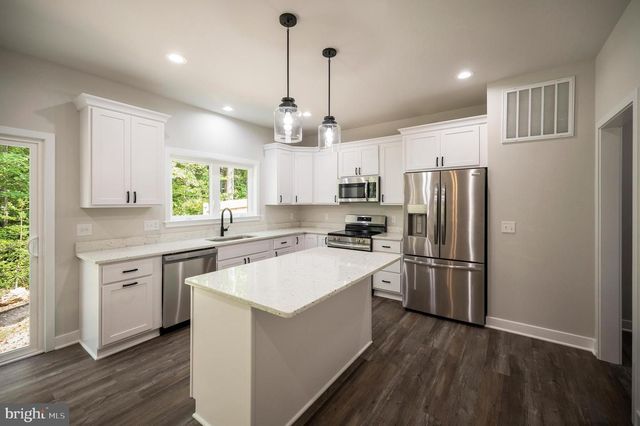4 MACGREGOR RIDGE RD, Stafford, VA 22554