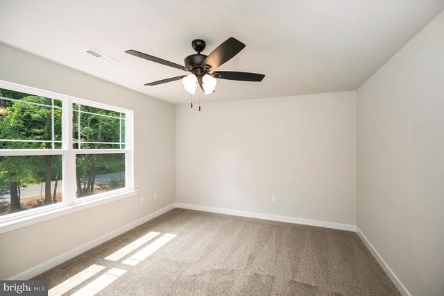 4 MACGREGOR RIDGE RD, Stafford, VA 22554