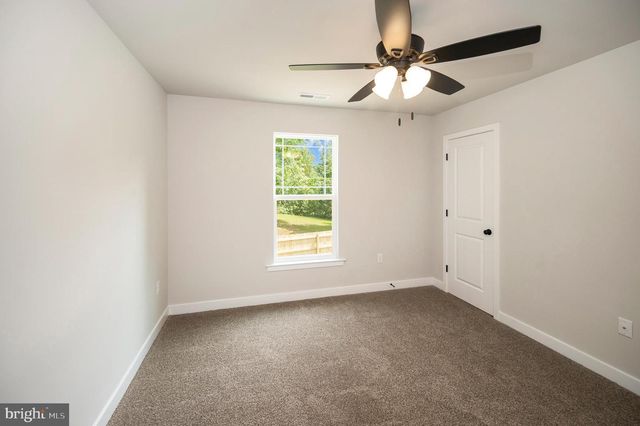 4 MACGREGOR RIDGE RD, Stafford, VA 22554