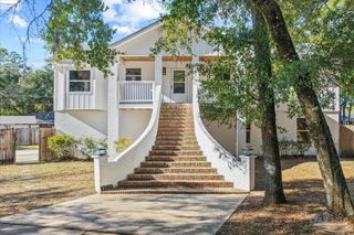 3111 Holley Point Rd, Navarre, FL 32566