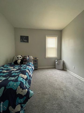 31406 Marquette Street, Garden City, MI 48135