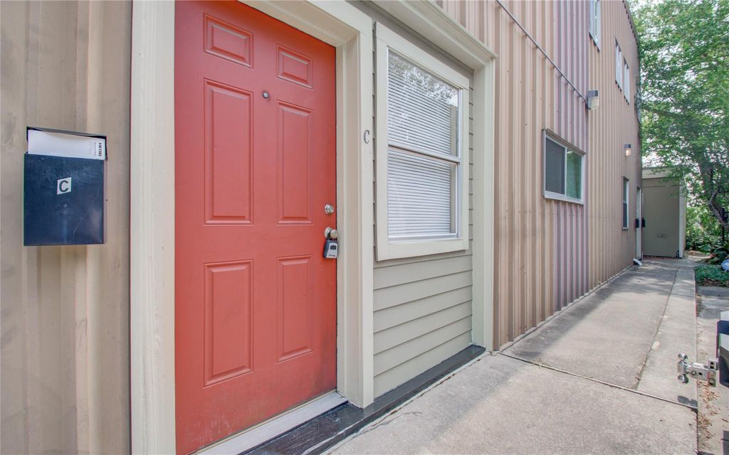 6503 Mapleridge Street C, Houston, TX 77081