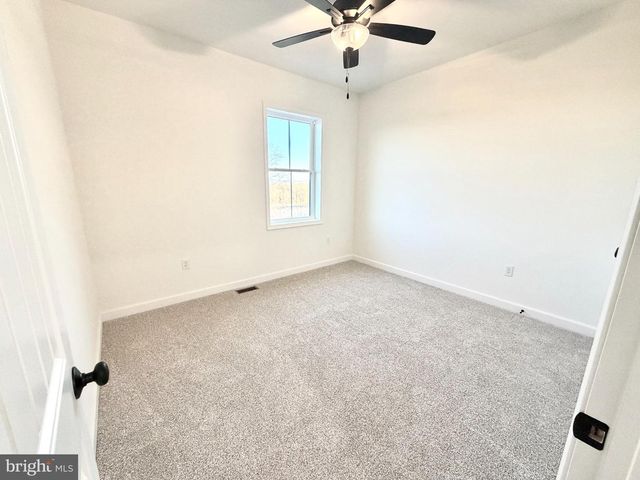 663 CURTIS DR, Gettysburg, PA 17325