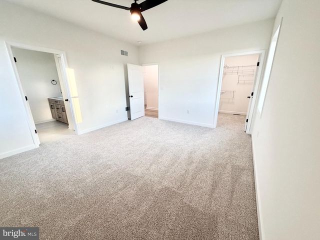 663 CURTIS DR, Gettysburg, PA 17325