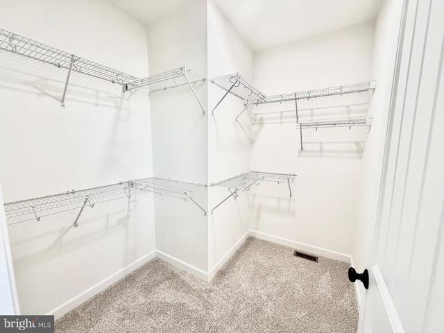 663 CURTIS DR, Gettysburg, PA 17325