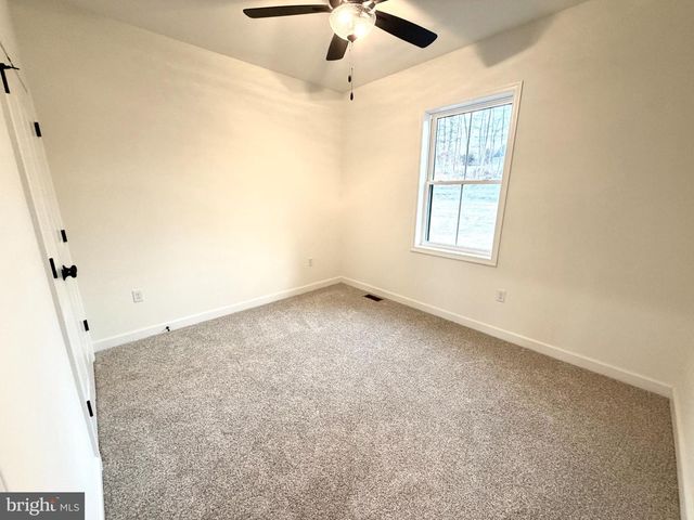 663 CURTIS DR, Gettysburg, PA 17325