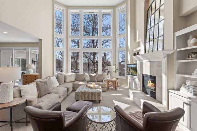 18643 Magenta Bay, Eden Prairie, MN 55347