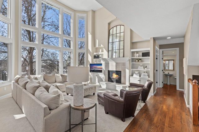 18643 Magenta Bay, Eden Prairie, MN 55347