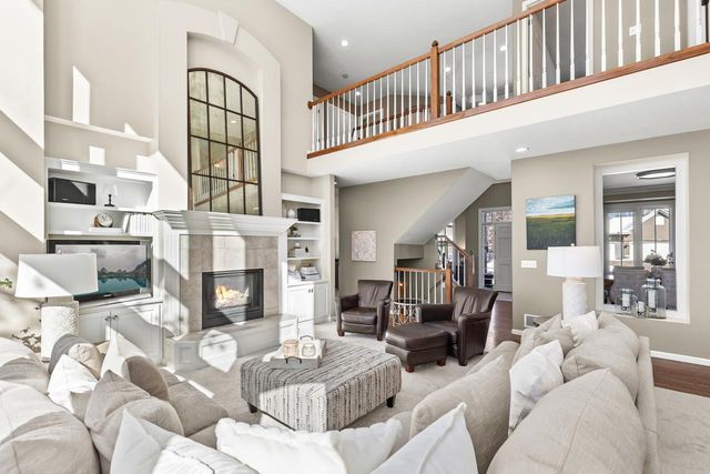 18643 Magenta Bay, Eden Prairie, MN 55347