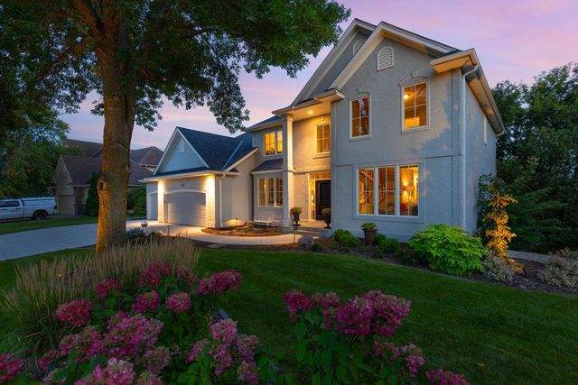 18643 Magenta Bay, Eden Prairie, MN 55347