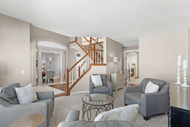 18643 Magenta Bay, Eden Prairie, MN 55347