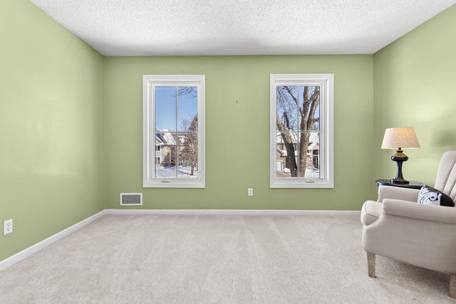 18643 Magenta Bay, Eden Prairie, MN 55347