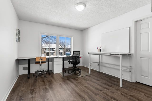 18643 Magenta Bay, Eden Prairie, MN 55347