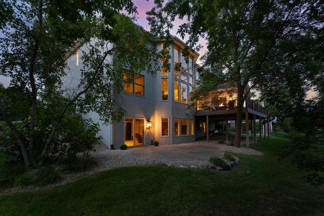 18643 Magenta Bay, Eden Prairie, MN 55347