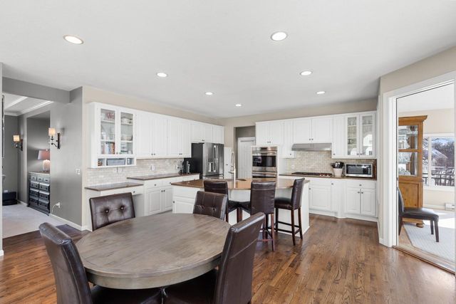 18643 Magenta Bay, Eden Prairie, MN 55347