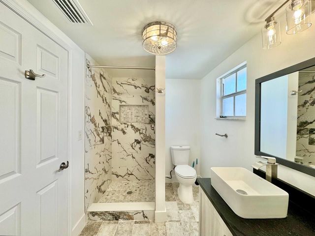 2703 WESTHIGH AVENUE, Tampa, FL 33614