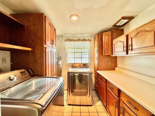 2703 WESTHIGH AVENUE, Tampa, FL 33614