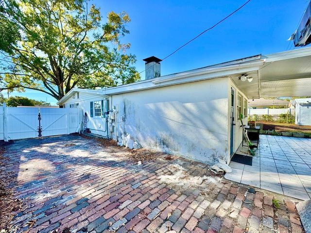 2703 WESTHIGH AVENUE, Tampa, FL 33614