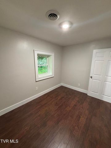 205 Mission Drive, Bristol, TN 37620