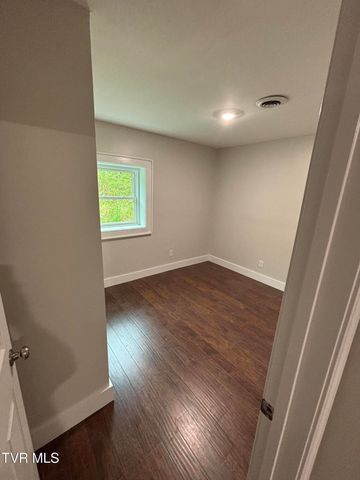 205 Mission Drive, Bristol, TN 37620