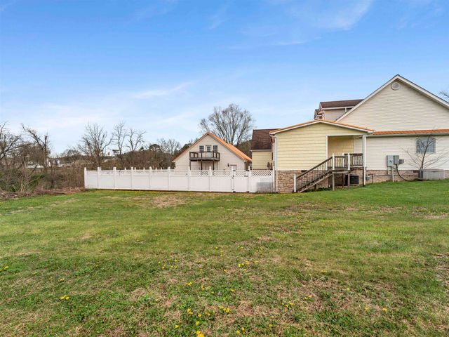 260 Trenol Heights, Milton, WV 25541