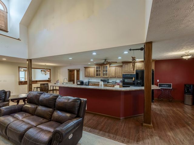 260 Trenol Heights, Milton, WV 25541