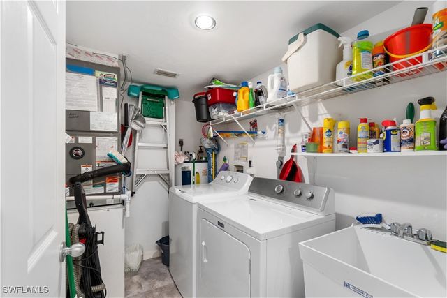 290 Naples Cove DR 2103, Naples, FL 34110