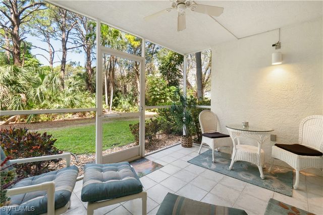 290 Naples Cove DR 2103, Naples, FL 34110