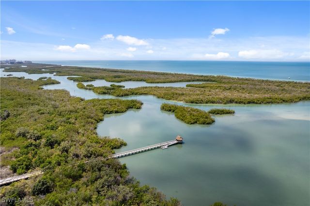 290 Naples Cove DR 2103, Naples, FL 34110