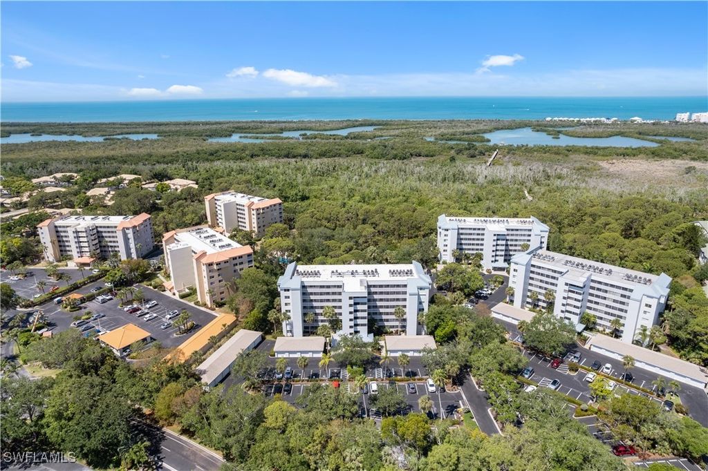 290 Naples Cove DR 2103, Naples, FL 34110