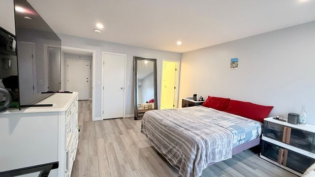 15 Oak Neck Rd 16, Barnstable, MA 02601