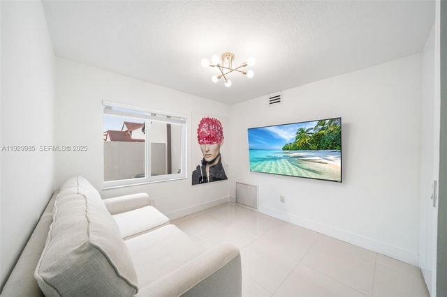 12728 SW 64th Ter, Miami, FL 33183