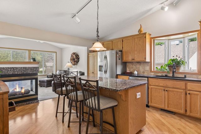 13323 Glenhaven Court, Apple Valley, MN 55124