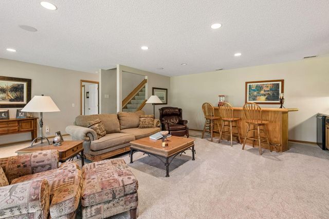 13323 Glenhaven Court, Apple Valley, MN 55124