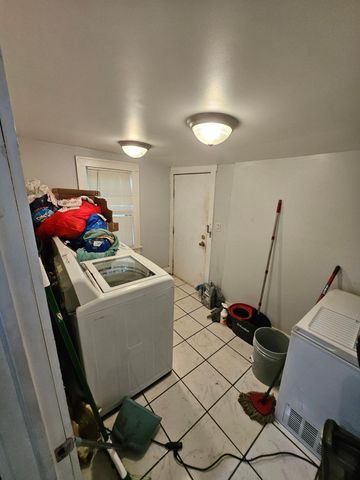 1905 Minnesota Avenue, Columbus, OH 43211