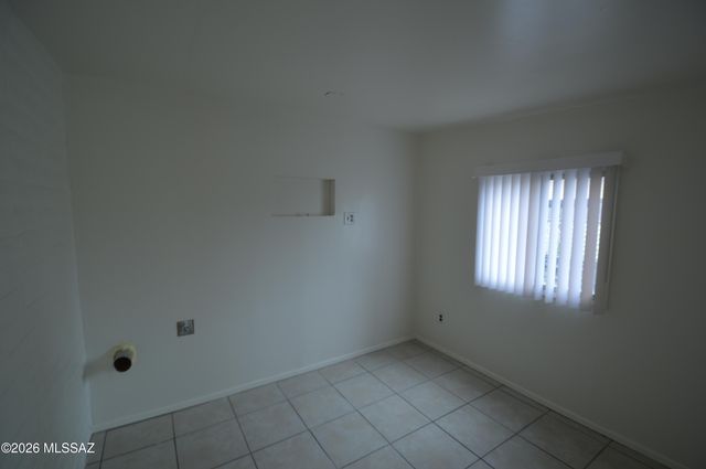 7730 E Fayette Street, Tucson, AZ 85730