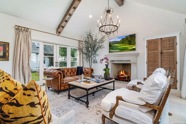 105 LODGE SPGS, Boerne, TX 78006