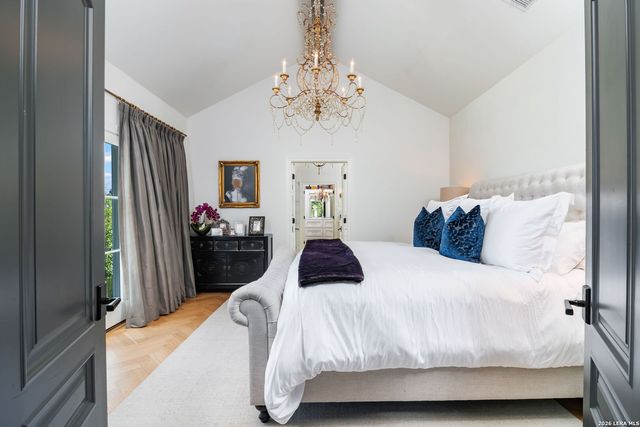 105 LODGE SPGS, Boerne, TX 78006