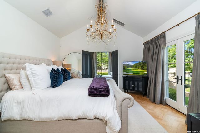 105 LODGE SPGS, Boerne, TX 78006