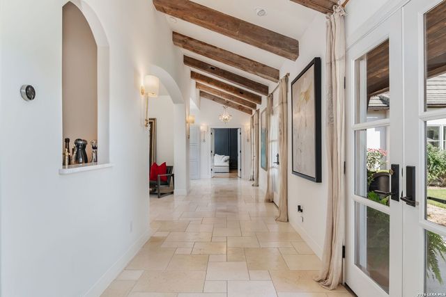 105 LODGE SPGS, Boerne, TX 78006