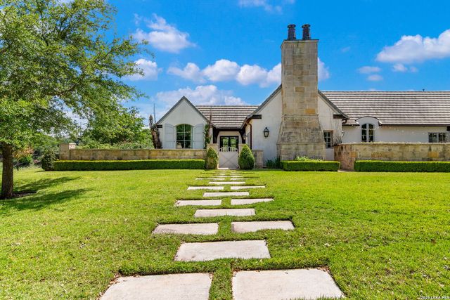 105 LODGE SPGS, Boerne, TX 78006