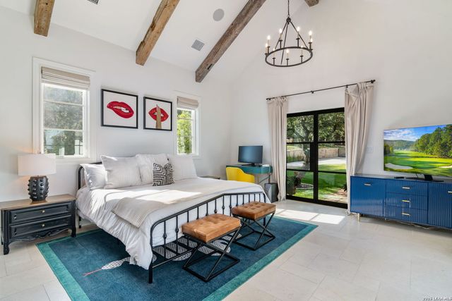105 LODGE SPGS, Boerne, TX 78006
