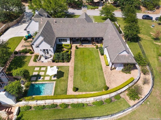 105 LODGE SPGS, Boerne, TX 78006